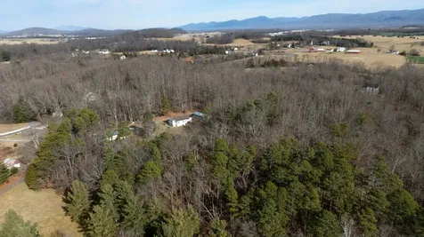 77 Hidden Acres Trail Waynesboro VA 22980
