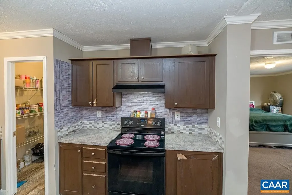 9272 Chestnut Grove Road Esmont VA 22937