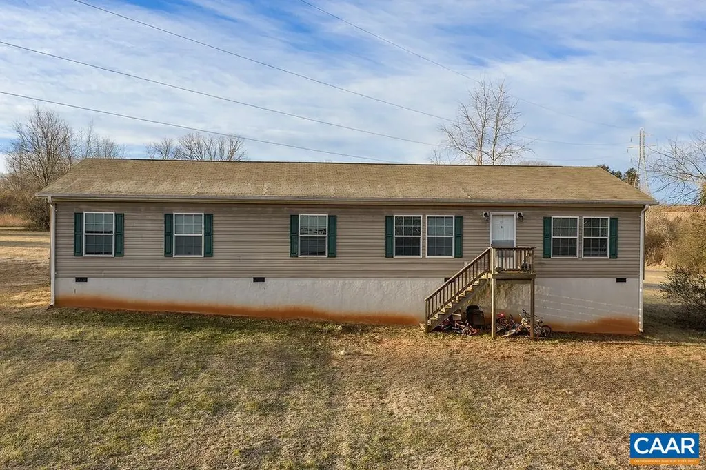 9272 Chestnut Grove Road Esmont VA 22937