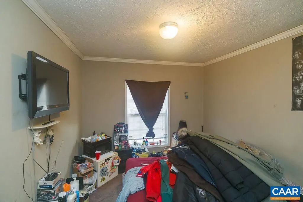 9272 Chestnut Grove Road Esmont VA 22937