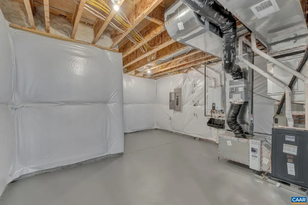 L1-58 Middlecoff Court Zion Crossroads VA 22942