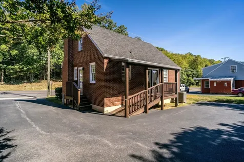 1110 Churchville Avenue Staunton VA 24401