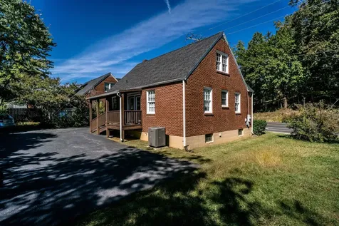 1110 Churchville Avenue Staunton VA 24401