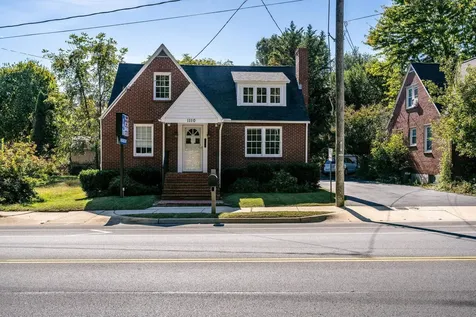1110 Churchville Avenue Staunton VA 24401