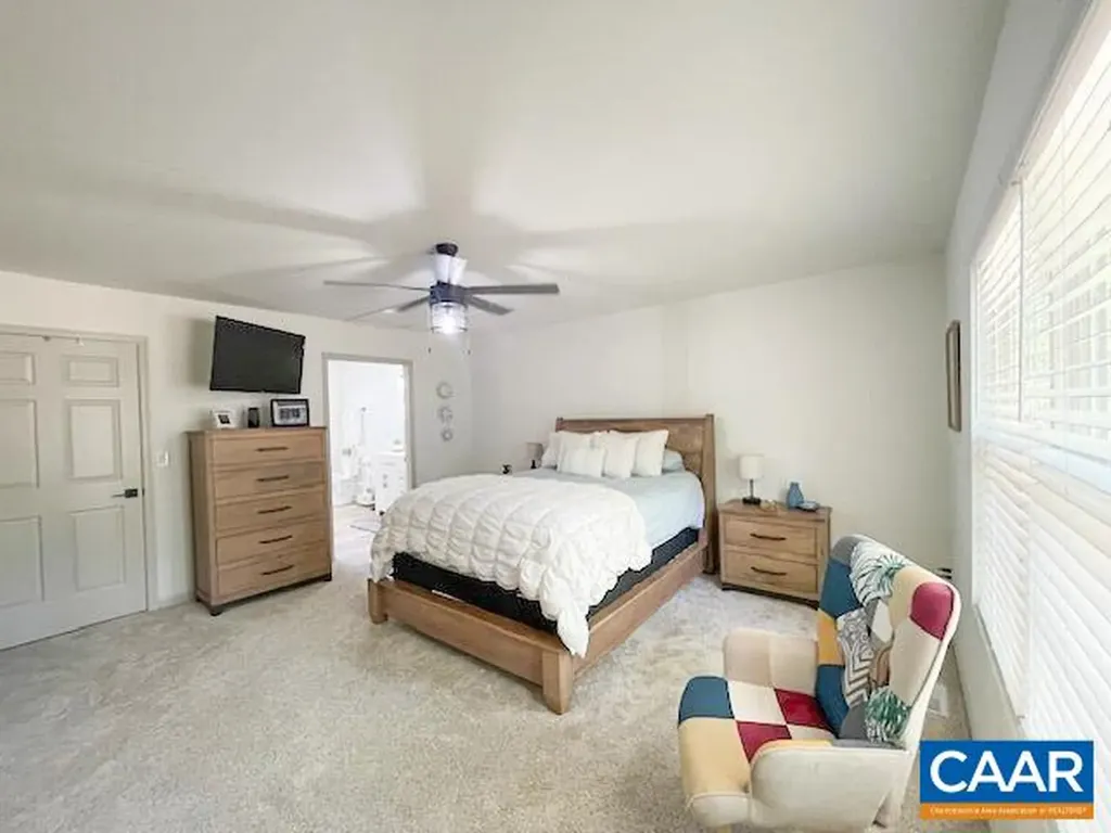 31 Laguna Road Palmyra VA 22963