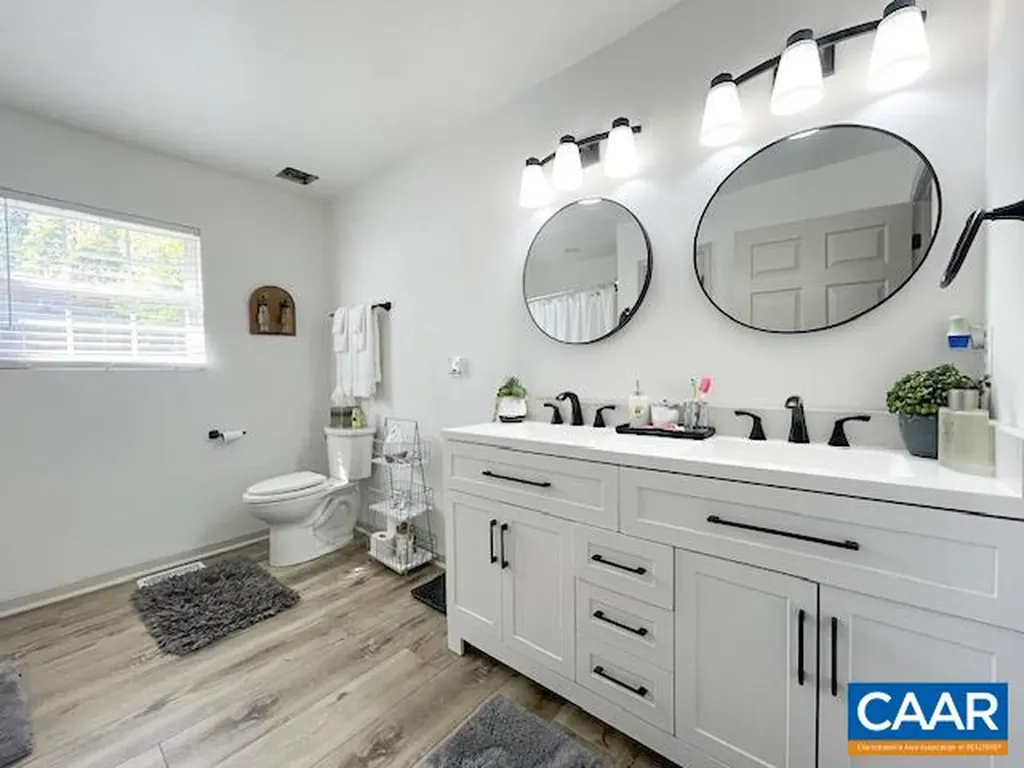31 Laguna Road Palmyra VA 22963