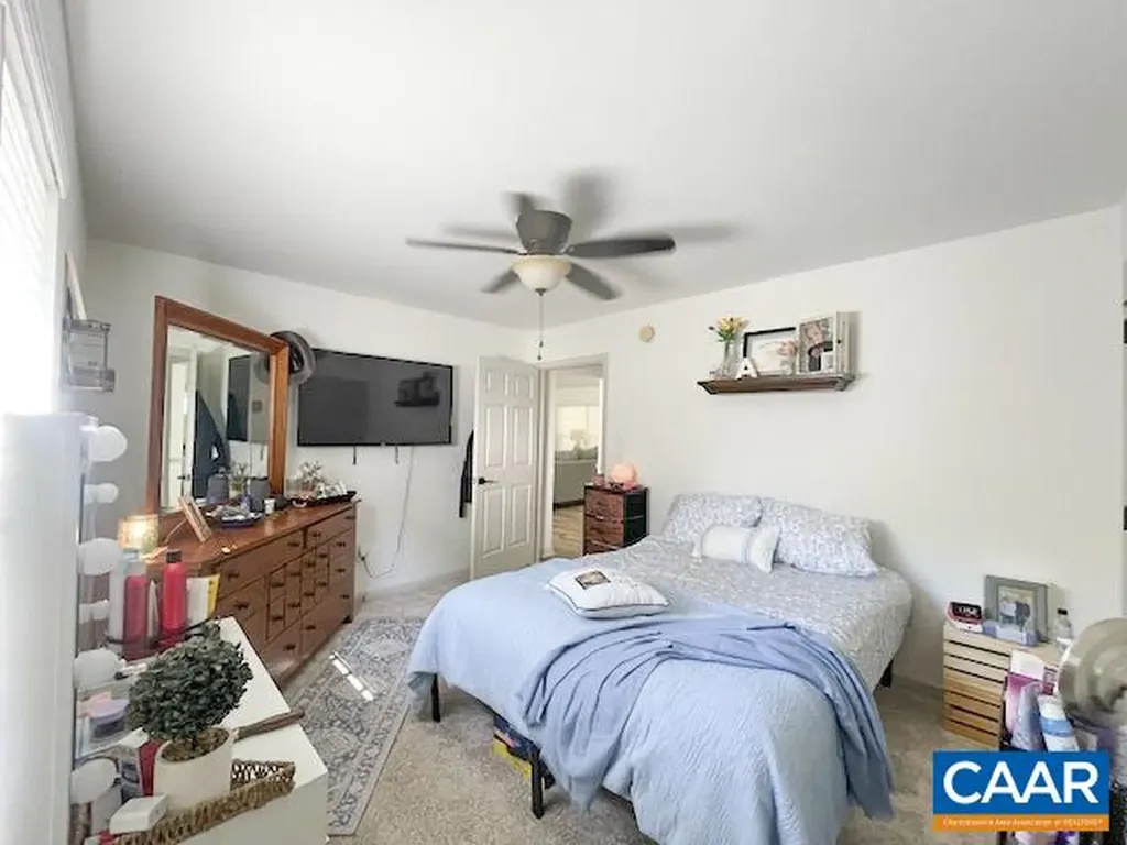 31 Laguna Road Palmyra VA 22963