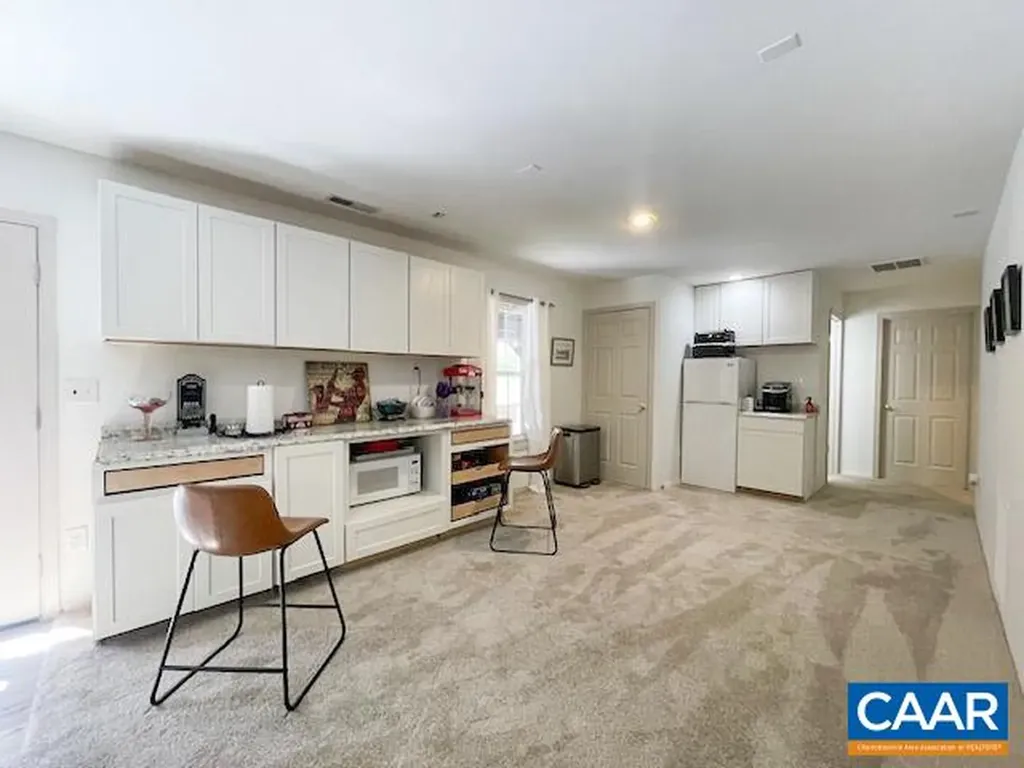 31 Laguna Road Palmyra VA 22963