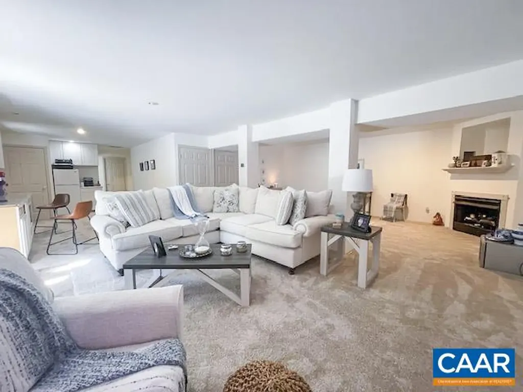 31 Laguna Road Palmyra VA 22963