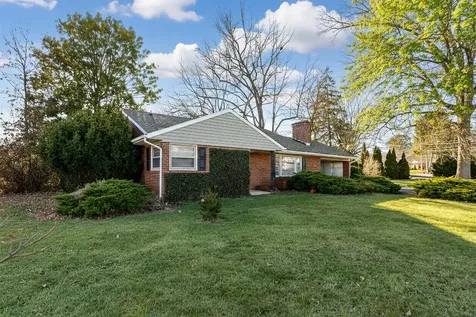 301 Valley View Drive Staunton VA 24401