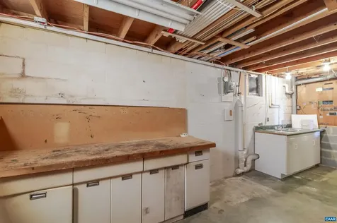 906 Alta Street Staunton VA 24401