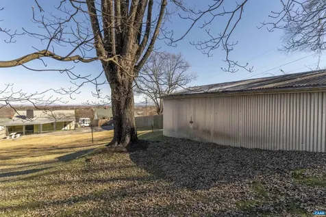 906 Alta Street Staunton VA 24401