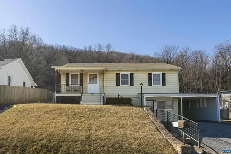 906 Alta Street Staunton VA 24401