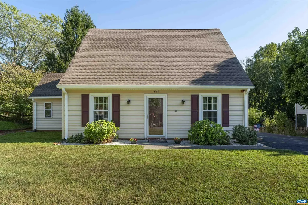 1645 Ravens Place Charlottesville VA 22911