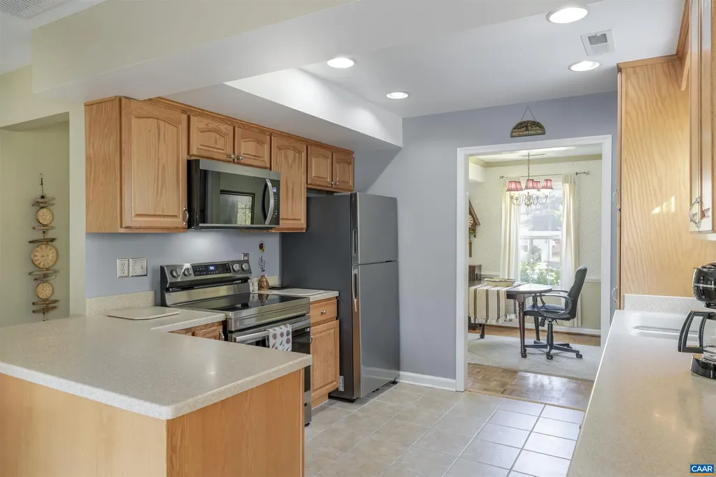1645 Ravens Place Charlottesville VA 22911