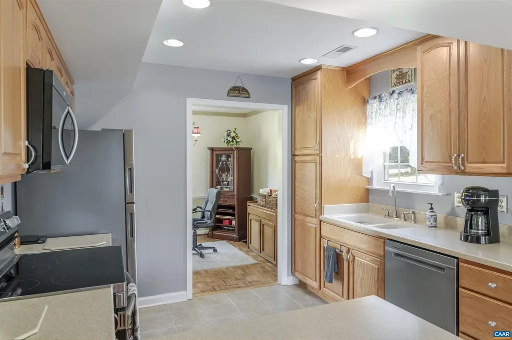1645 Ravens Place Charlottesville VA 22911