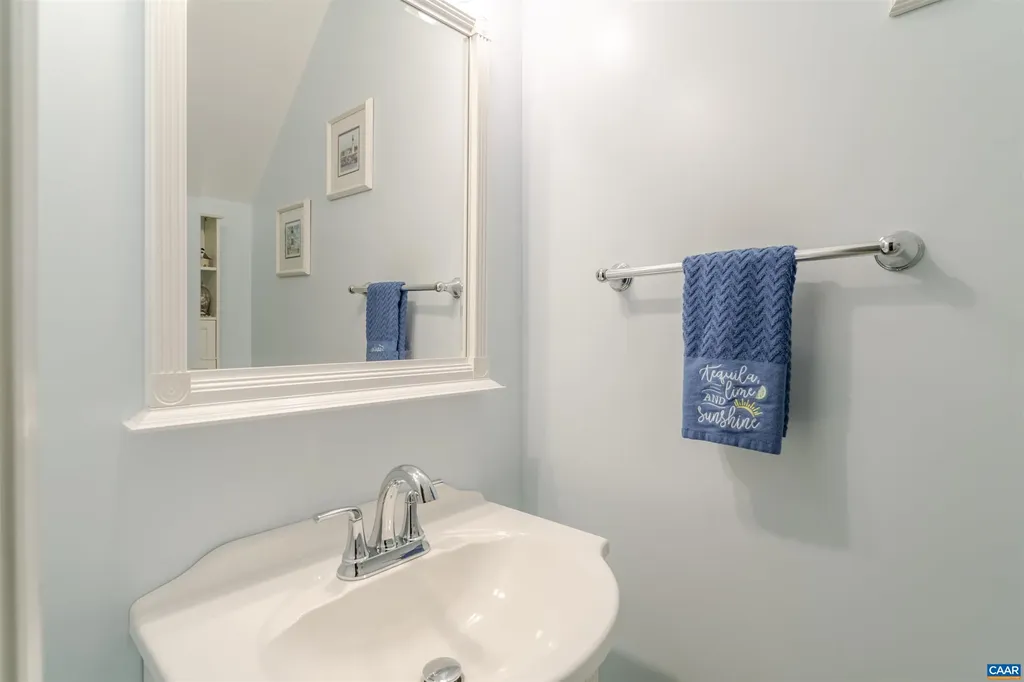 1645 Ravens Place Charlottesville VA 22911