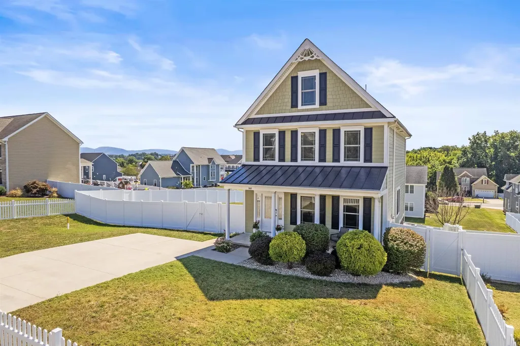 260 Windsor Drive Fishersville VA 22939