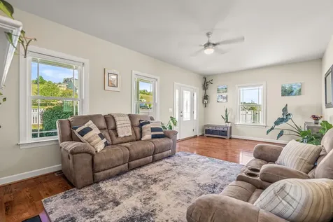 260 Windsor Drive Fishersville VA 22939