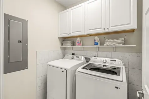 260 Windsor Drive Fishersville VA 22939