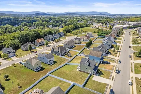 260 Windsor Drive Fishersville VA 22939