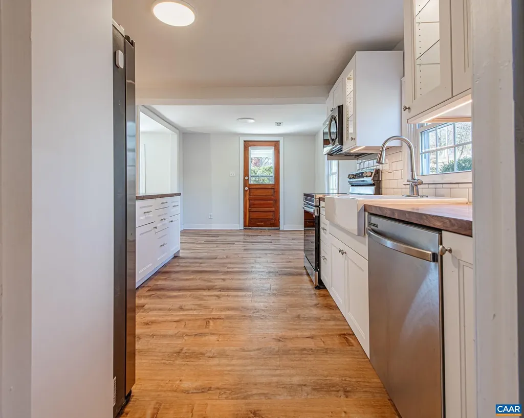 7569 Porters Road Esmont VA 22937