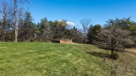 840 Commerce Road Staunton VA 24401