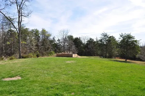 840 Commerce Road Staunton VA 24401