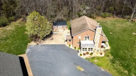 840 Commerce Road Staunton VA 24401