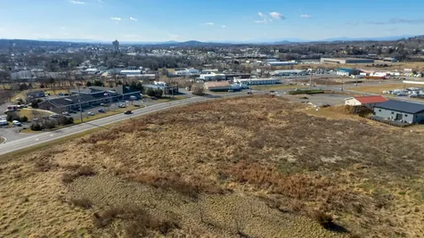 3.9 Ac Mount Clinton Pike Harrisonburg VA 22801