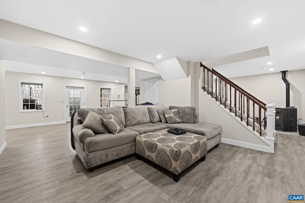 214 Toms Road Barboursville VA 22923