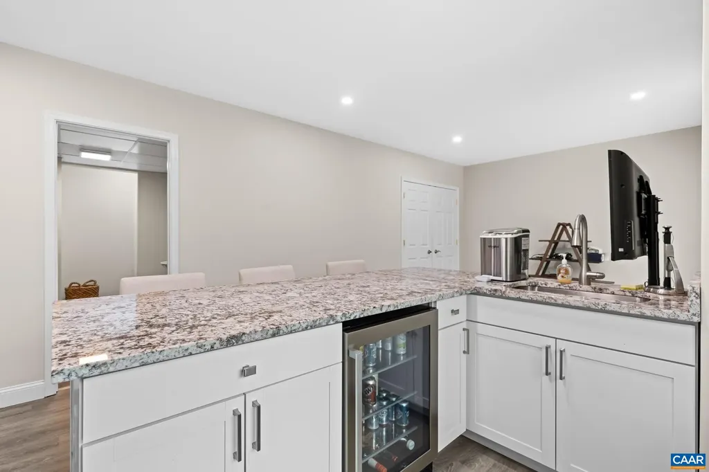 214 Toms Road Barboursville VA 22923