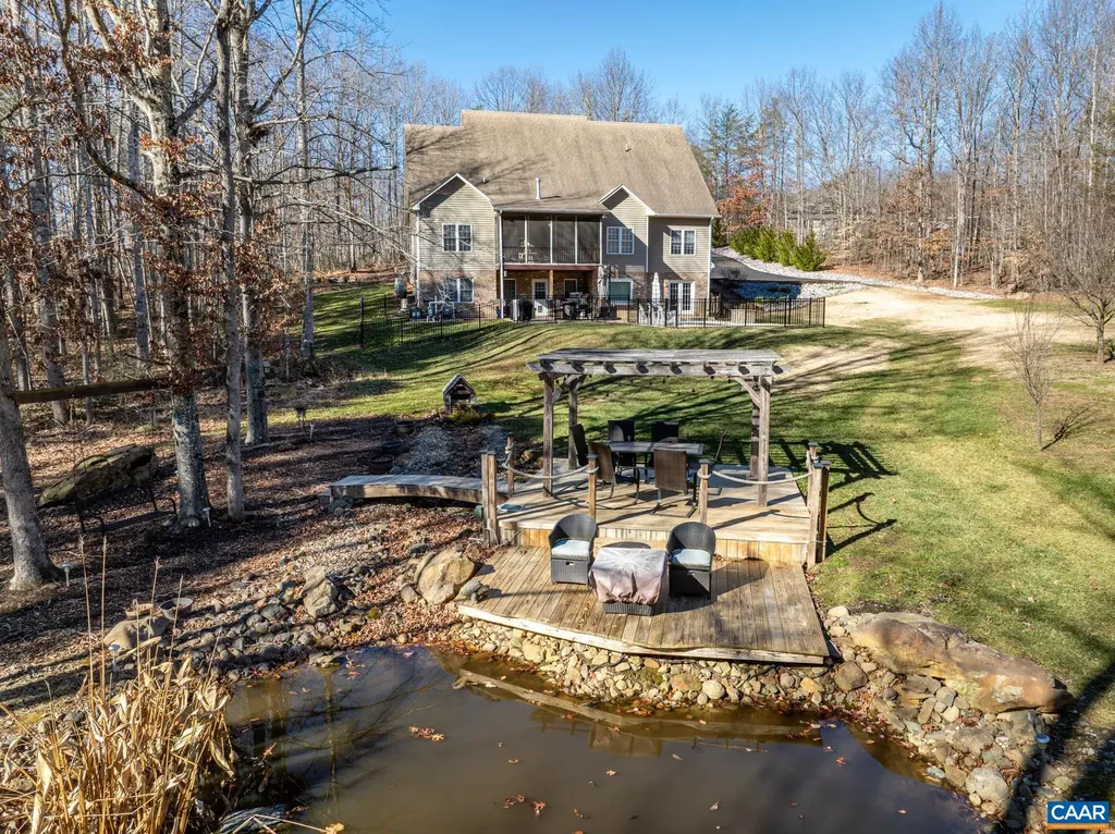 214 Toms Road Barboursville VA 22923