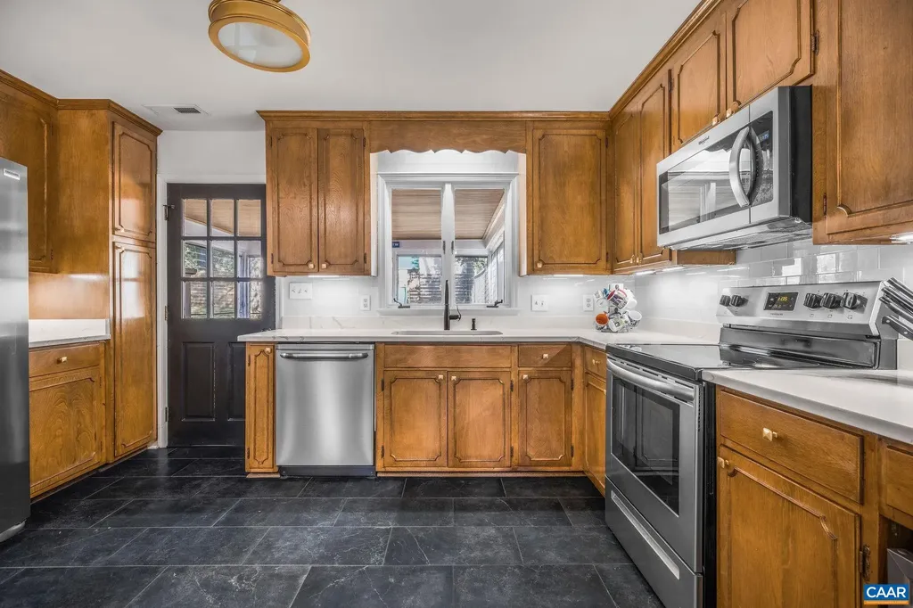 310 Dover Road Charlottesville VA 22901