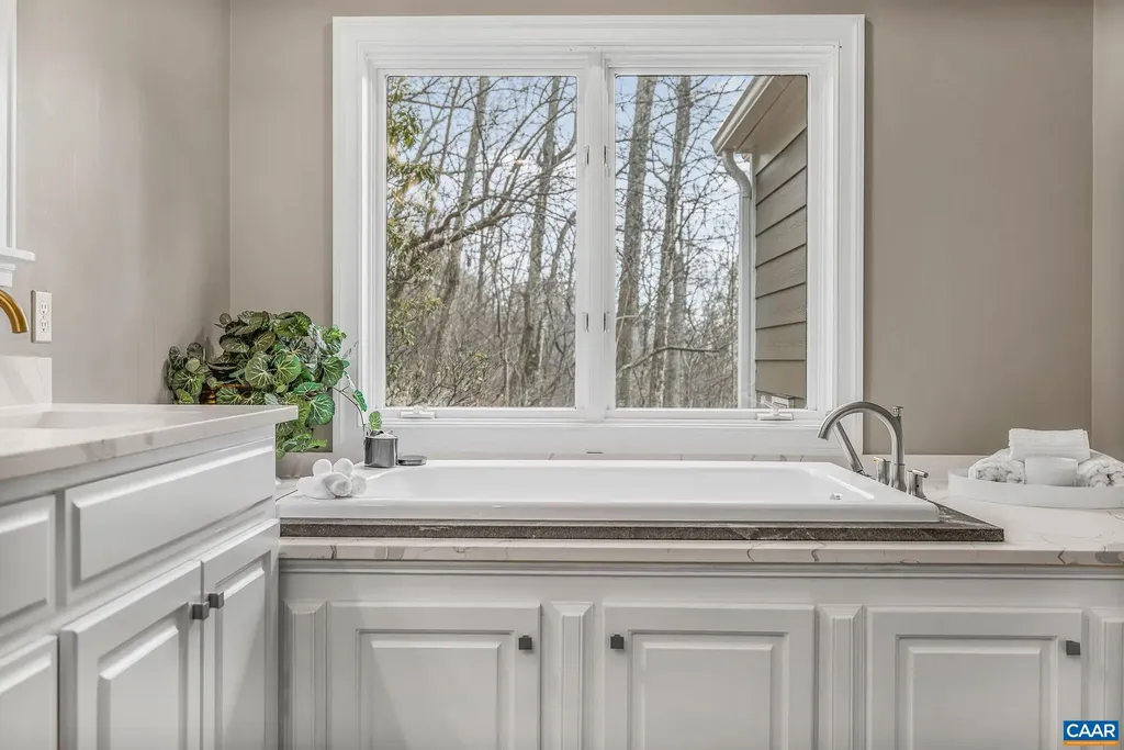 2556 Summit Ridge Trail Charlottesville VA 22911