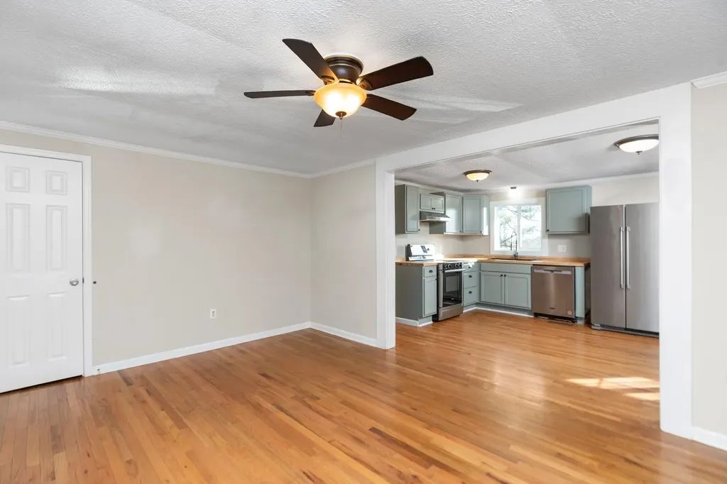 7081 Secretarys Sand Road Schuyler VA 22969