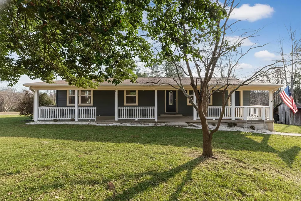 7081 Secretarys Sand Road Schuyler VA 22969