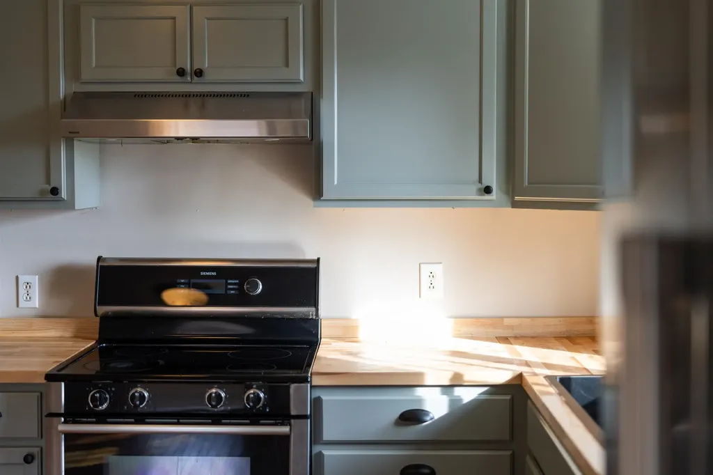 7081 Secretarys Sand Road Schuyler VA 22969