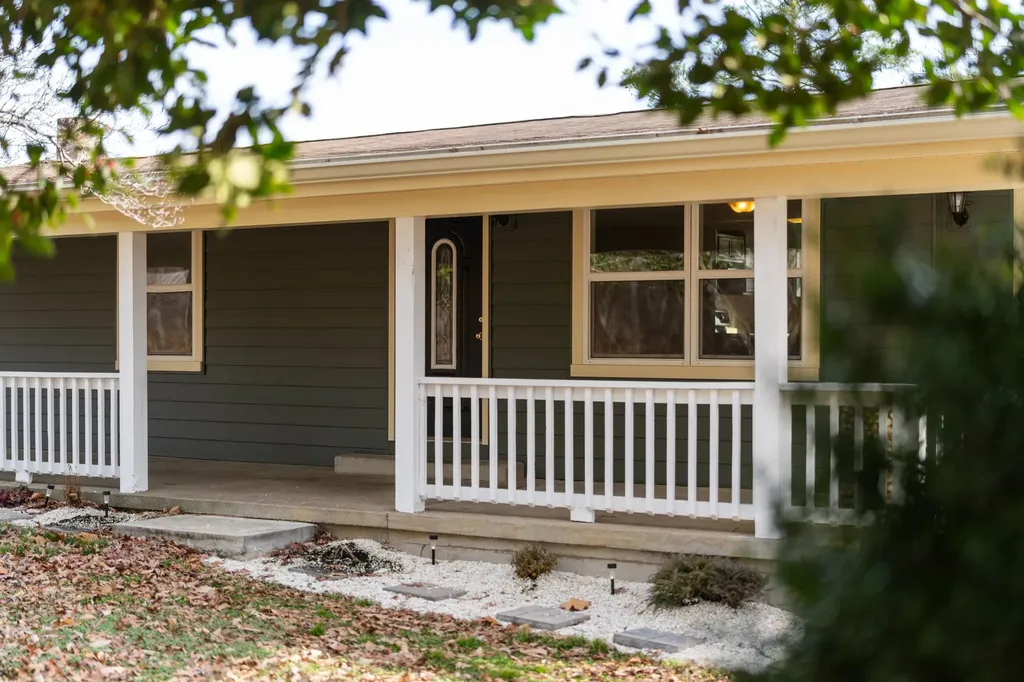 7081 Secretarys Sand Road Schuyler VA 22969