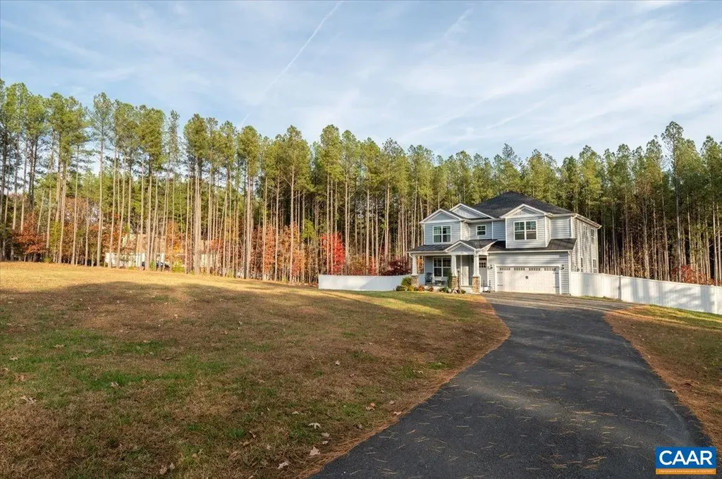 481 Country Creek Way Palmyra VA 22963