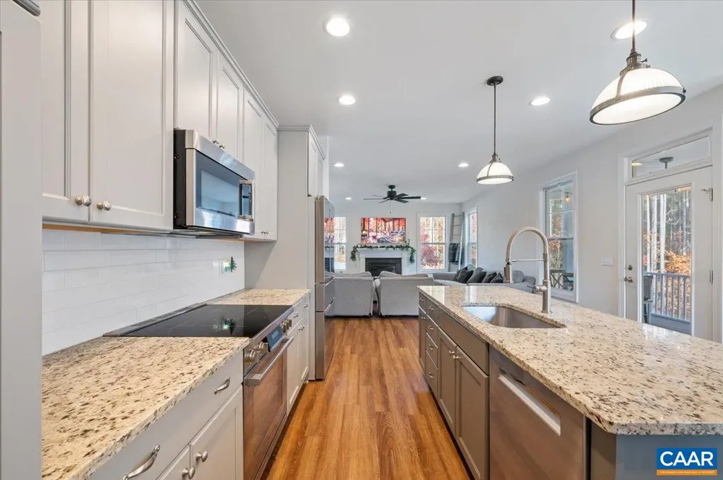 481 Country Creek Way Palmyra VA 22963