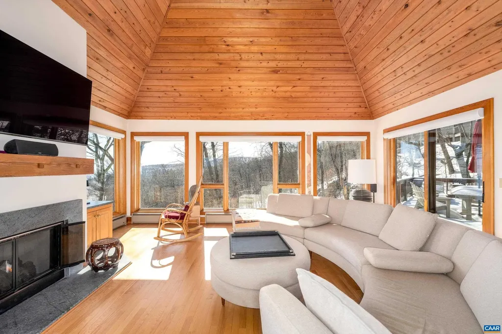 353 Crawfords Edge Wintergreen Resort VA 22967