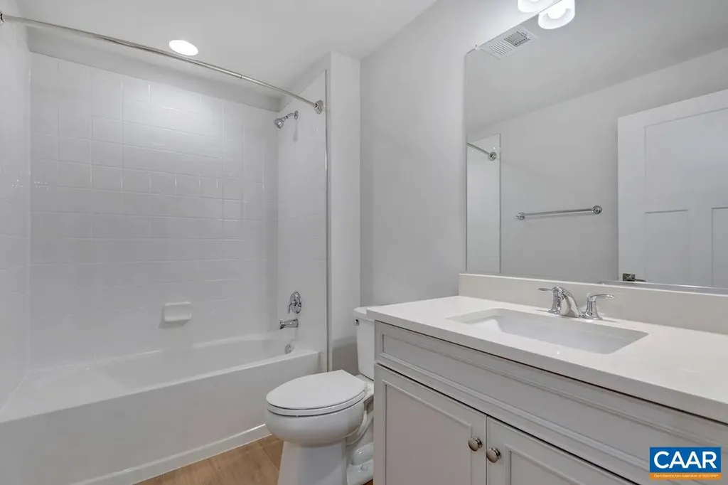 2A Sablewood Drive Charlottesville VA 22911