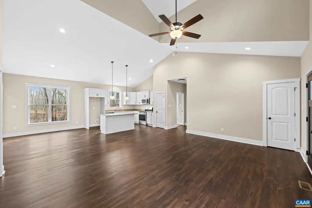 1676 Jerusalem Church Road Scottsville VA 23921