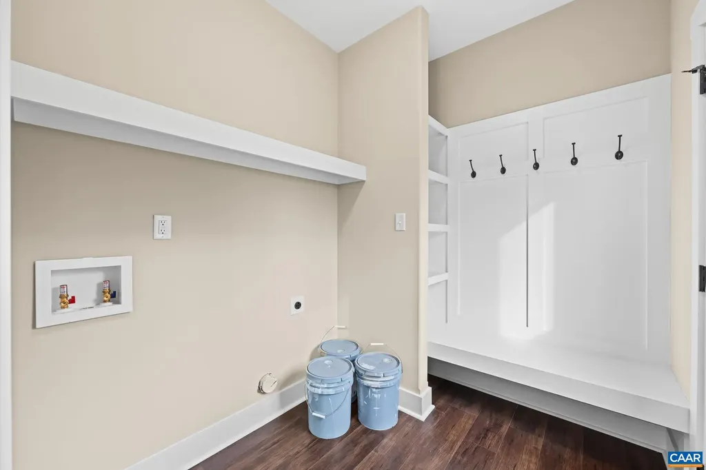 1676 Jerusalem Church Road Scottsville VA 23921