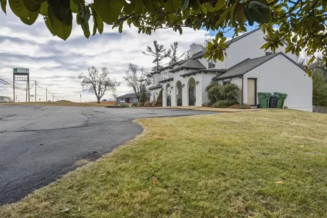 2704 Spotswood Trail Rockingham VA 22801