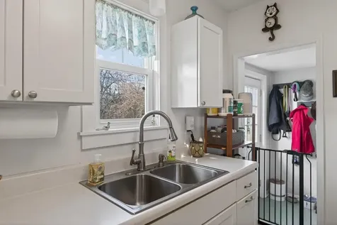 211 Second Street Shenandoah VA 22849