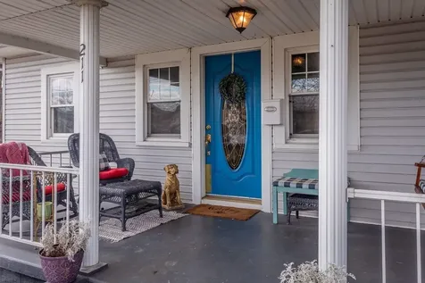 211 Second Street Shenandoah VA 22849