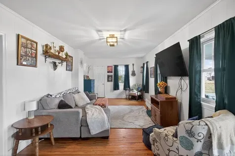 211 Second Street Shenandoah VA 22849