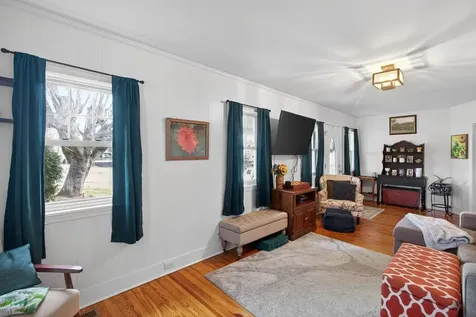 211 Second Street Shenandoah VA 22849